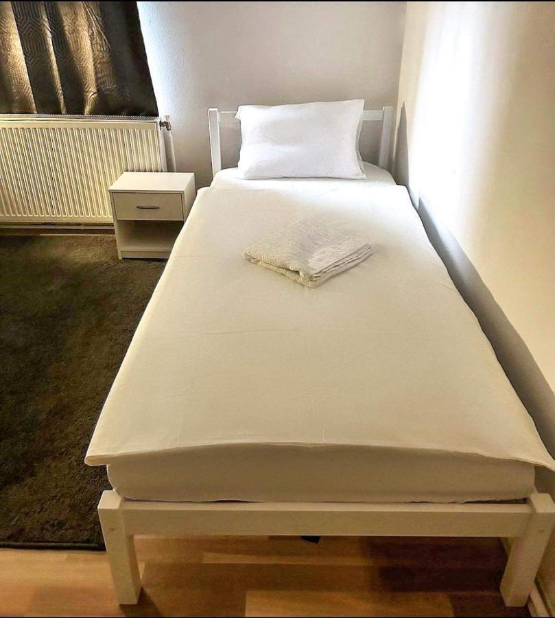 Adelin Vienna Vandrarhem Exteriör bild
